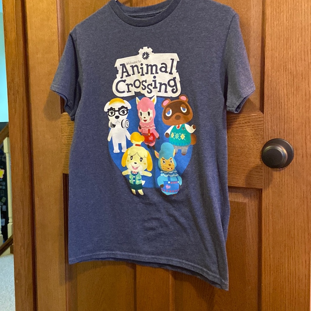 Youth Animal Crossing shirt XL